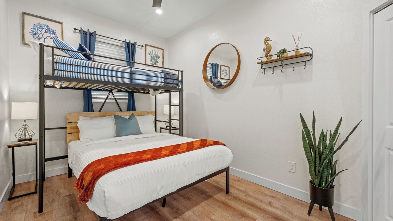 Photo of Bedroom in Mission Beach