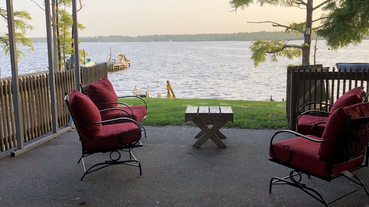 Photo of Patio Balcony in Elizabeth City