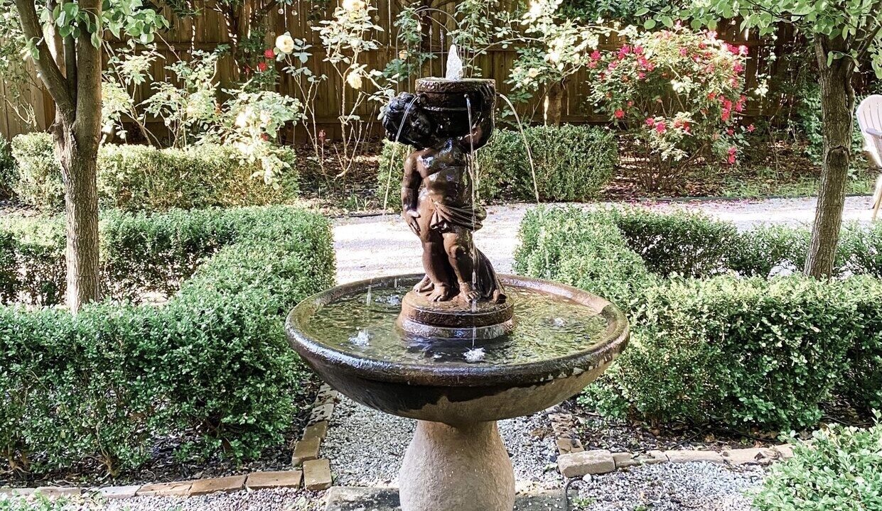 Photo of Outdoor in Central Gardens