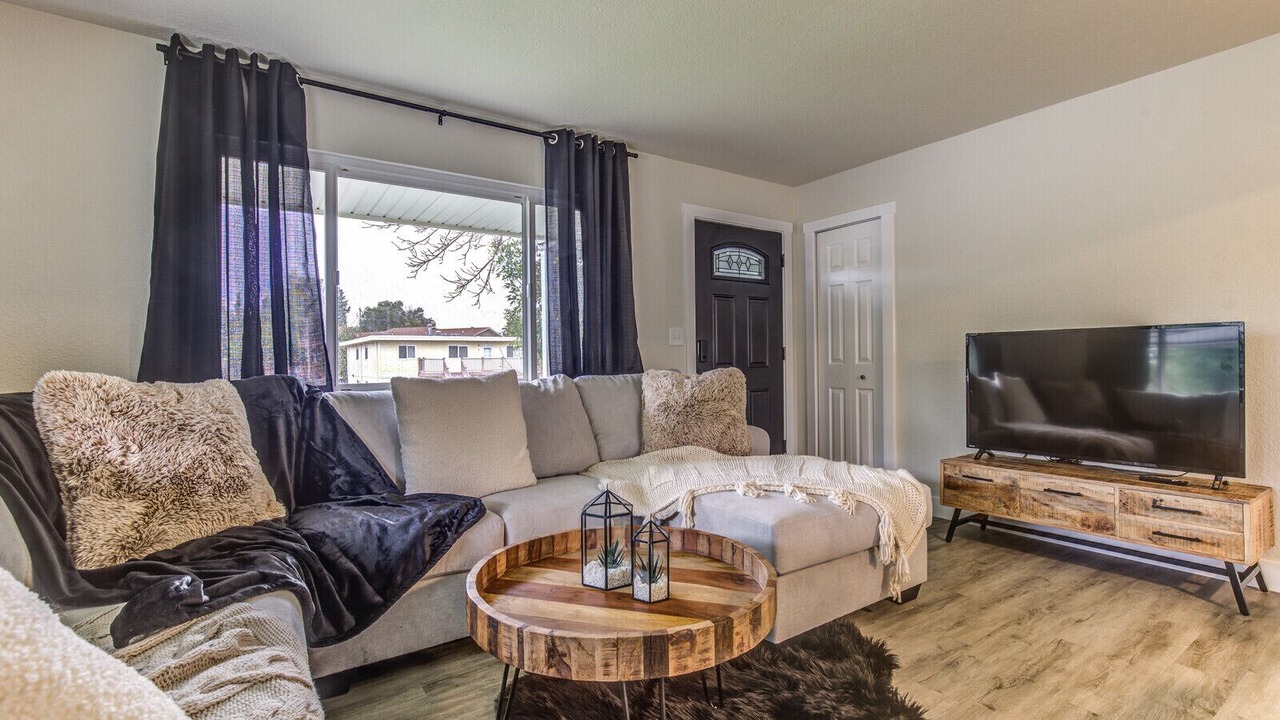 Photo of Livingroom in Laramie