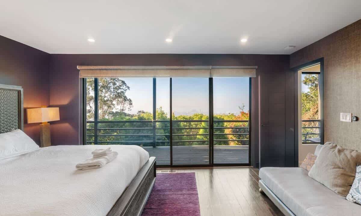Photo of Bathroom in Claremont Hills
