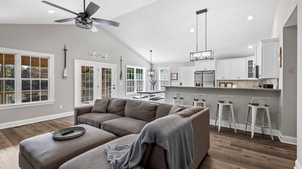 Photo of Livingroom in Southmont