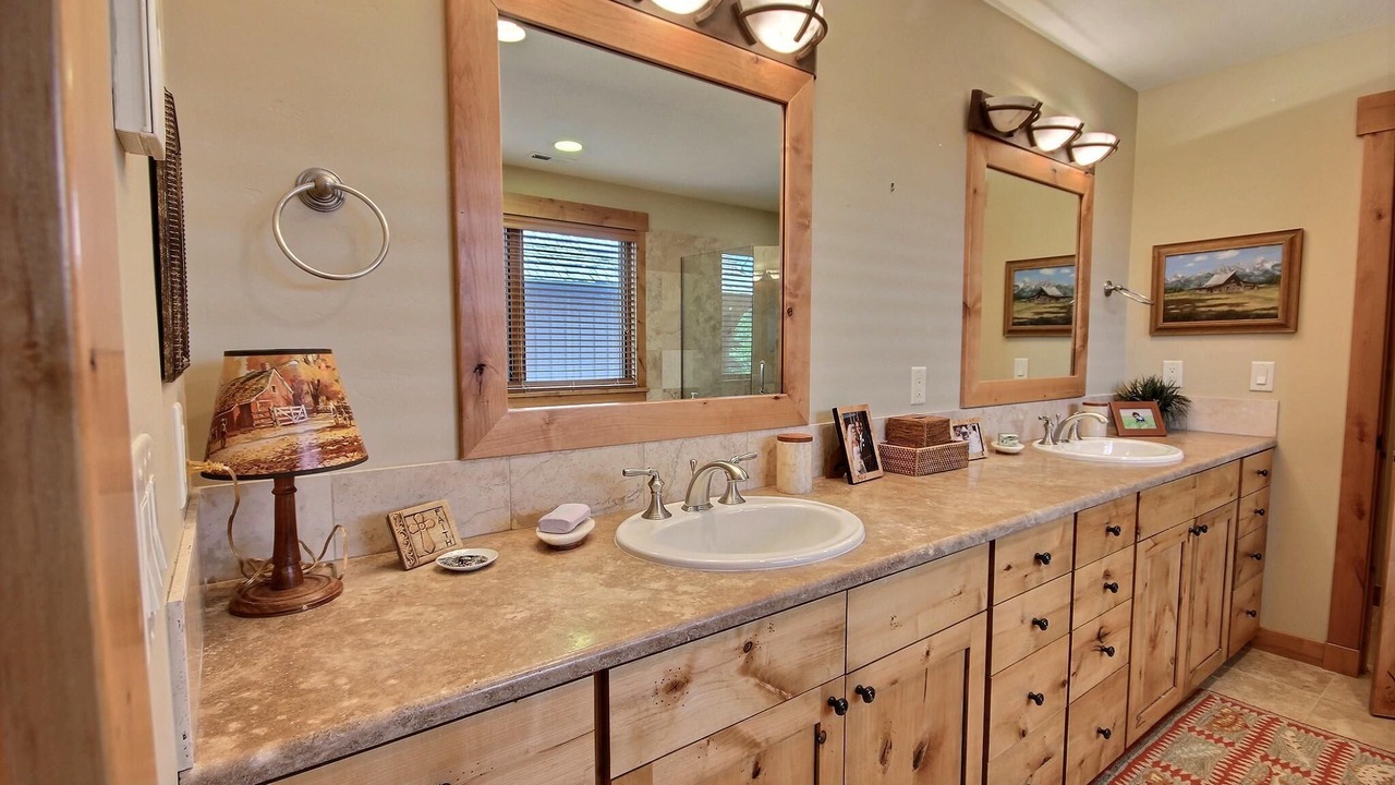 Photo of Bathroom in Victor