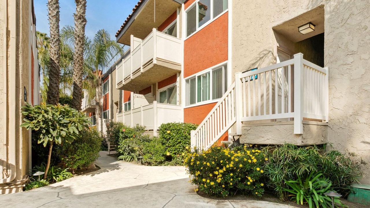 Photo of Outdoor in Del Rey