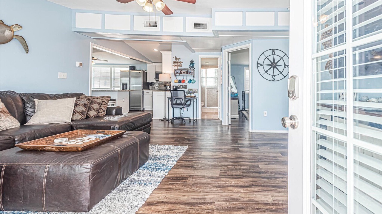 Photo of Livingroom in Galveston County