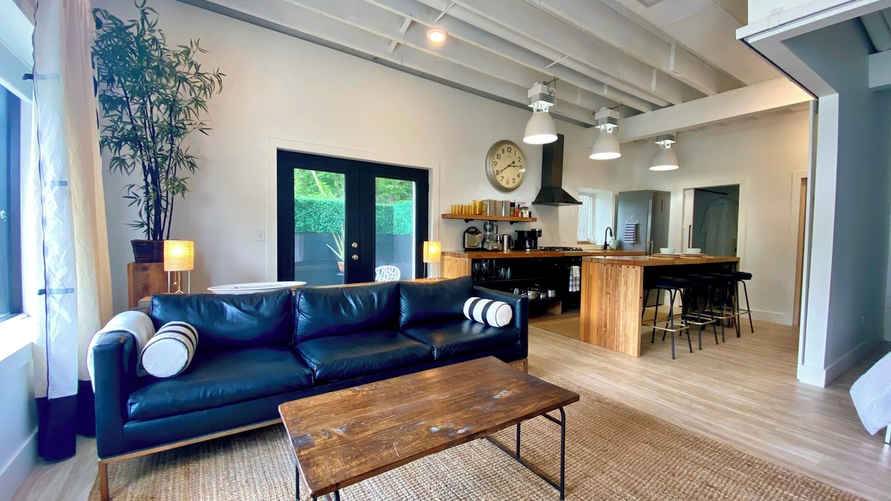 Photo of Livingroom in Shorewood-Tower Hills-Harbert
