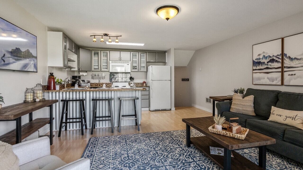 Photo of Livingroom in Sandpoint