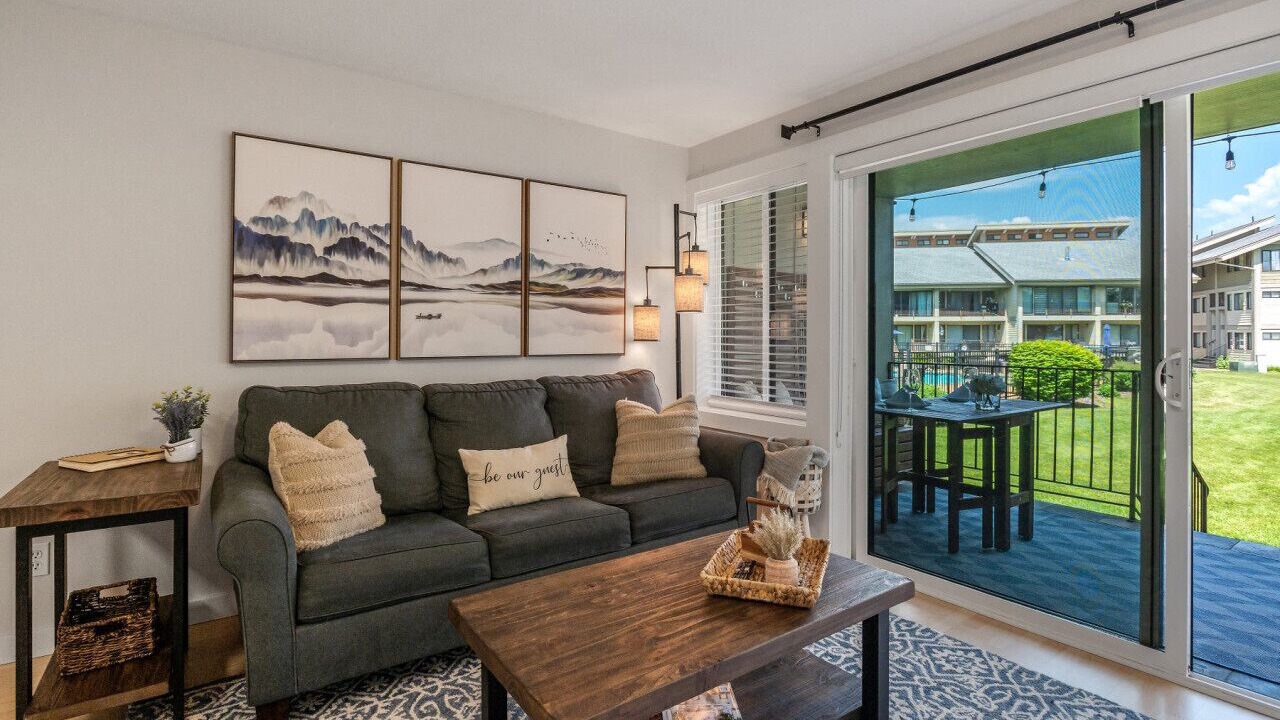 Photo of Livingroom in Sandpoint
