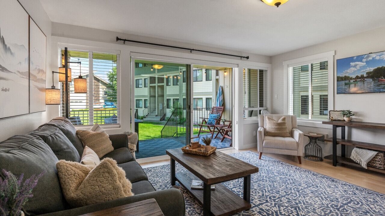 Photo of Livingroom in Sandpoint