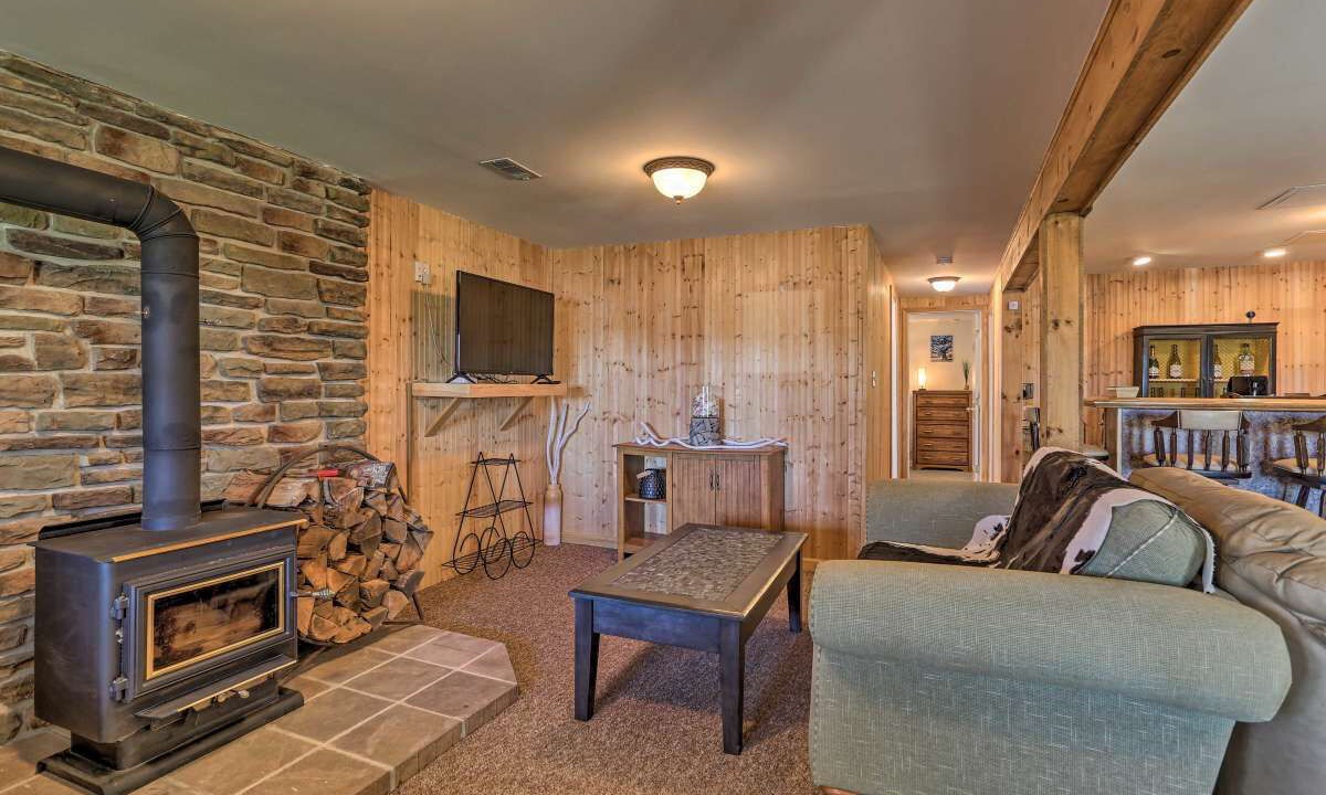 Photo of Livingroom in Long Pond