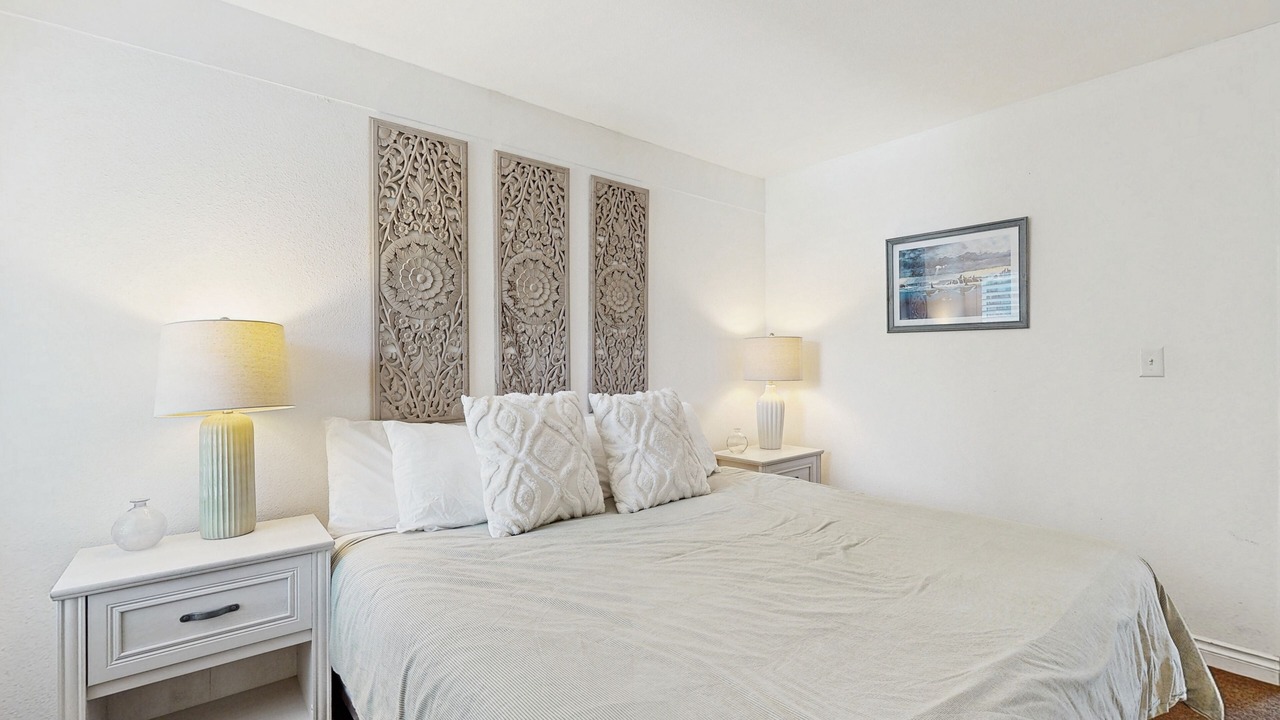 Photo of Bedroom in Historic Bayfront