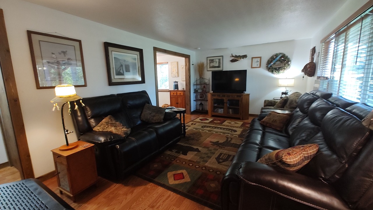 Photo of Livingroom in Martin City
