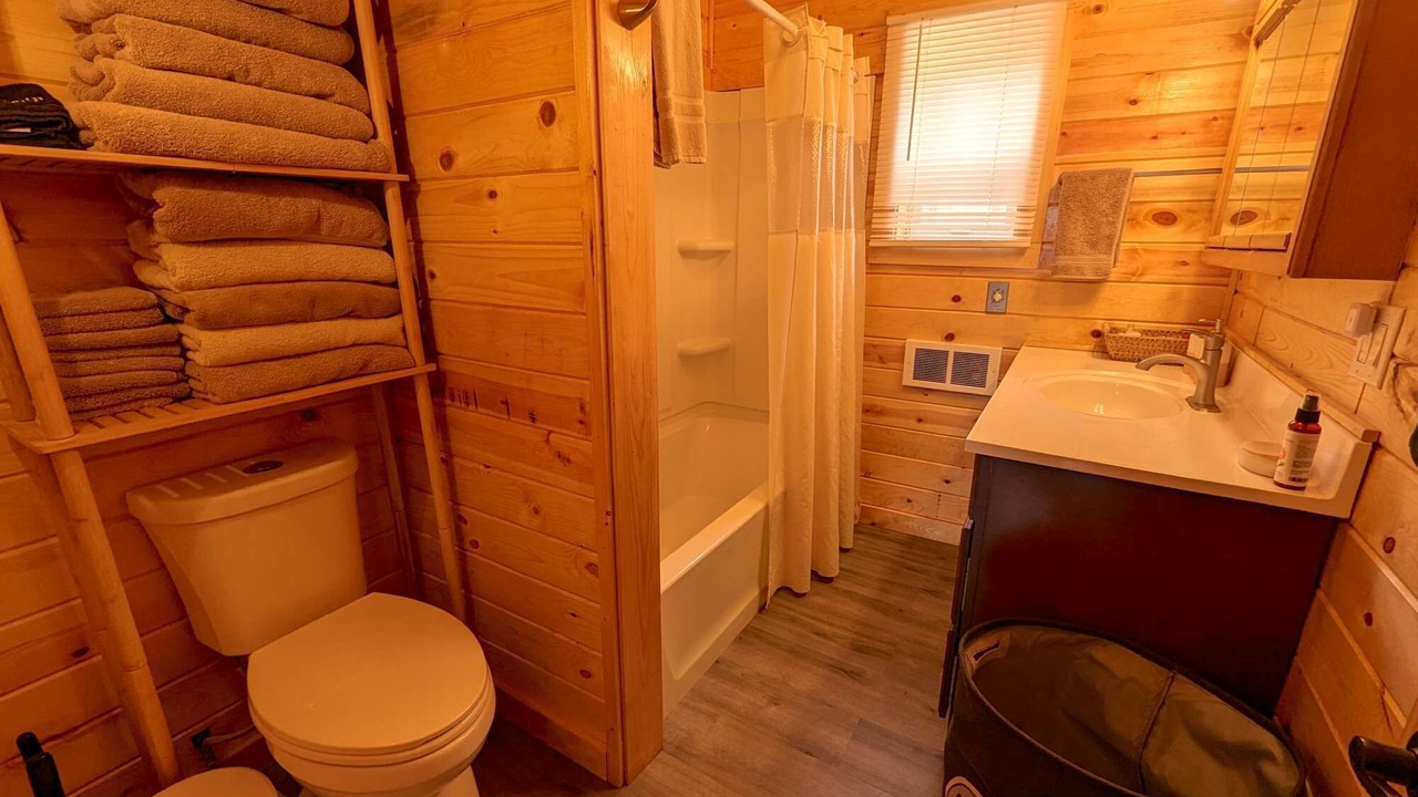 Photo of Bathroom in Gardiner