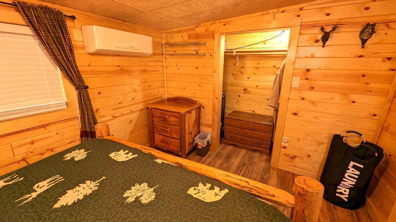 Photo of Bedroom in Gardiner