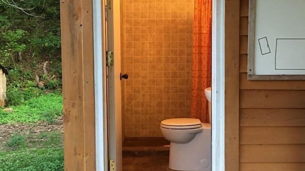 Photo of Bathroom in Olivehill