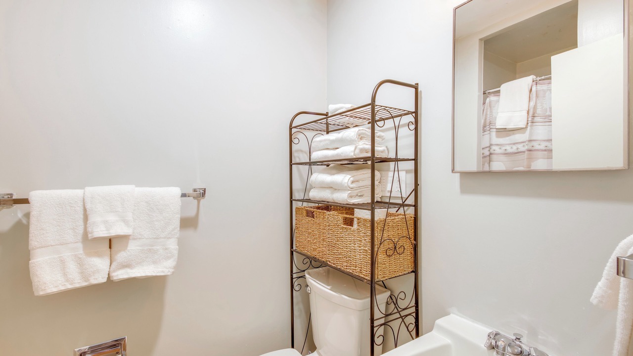 Photo of Bathroom in McLeod