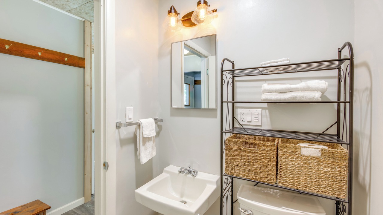Photo of Bathroom in McLeod