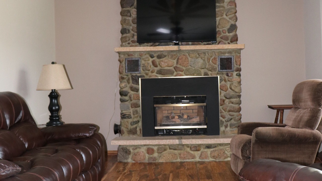 Photo of Livingroom in Devils Lake