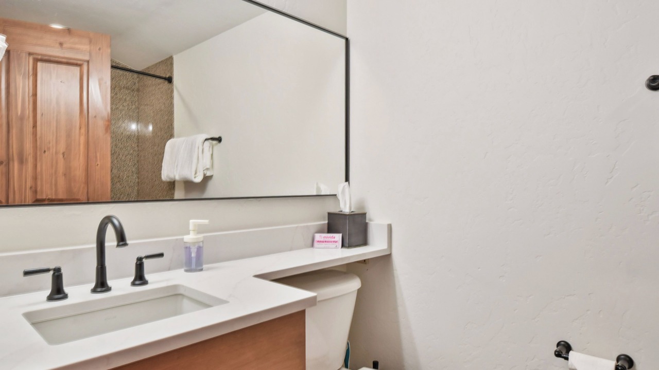 Photo of Bathroom in Midway