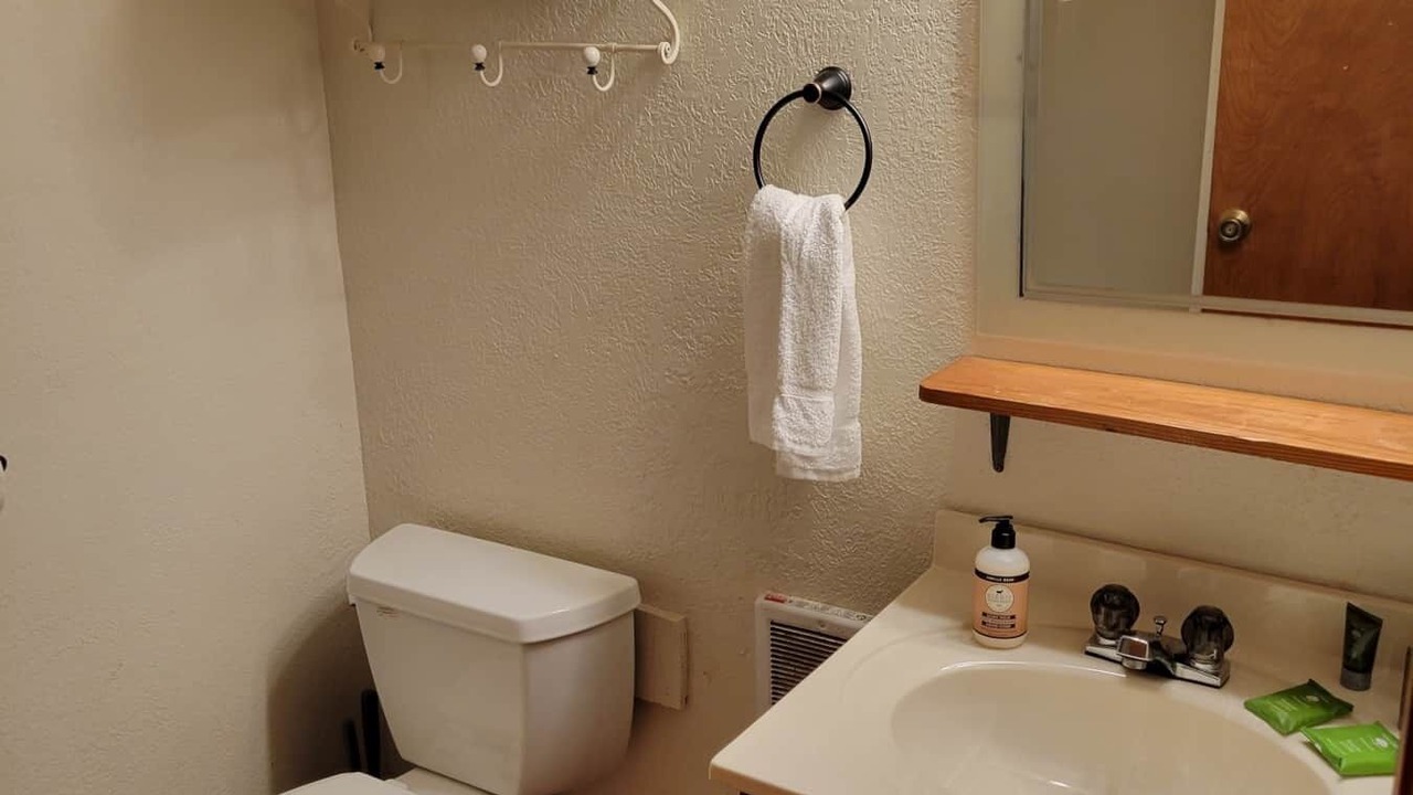 Photo of Bathroom in Schnellville