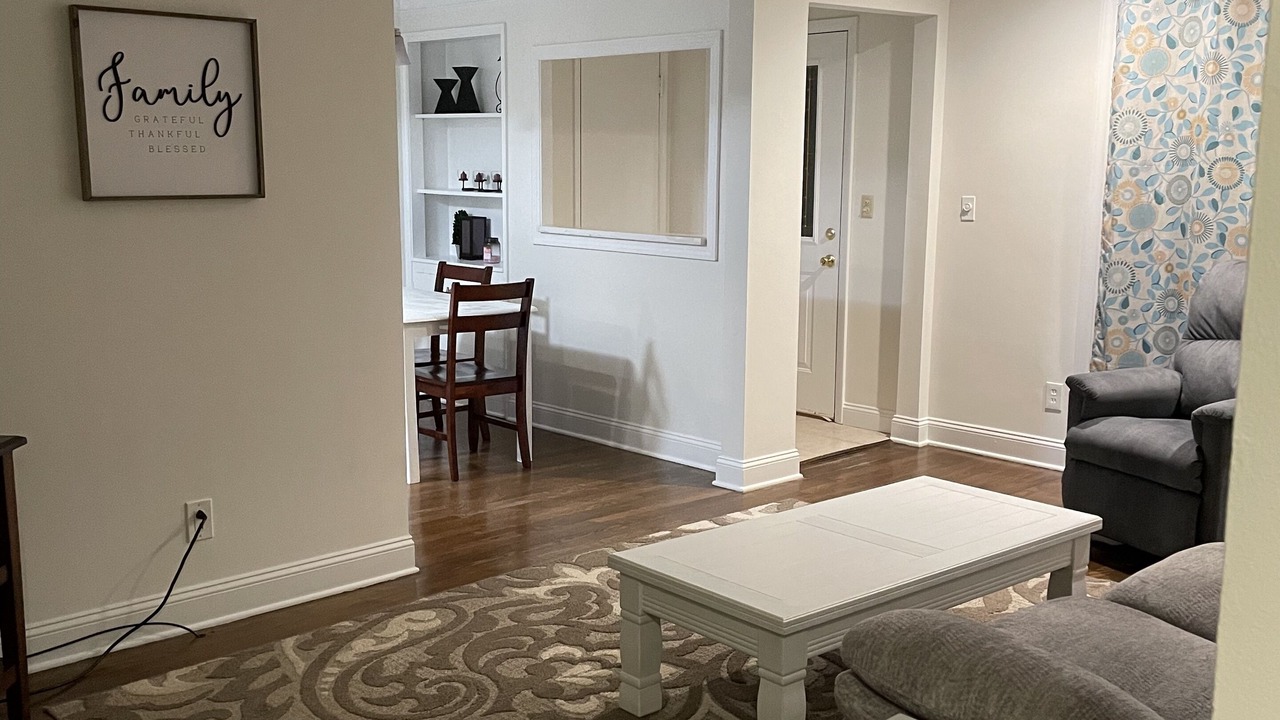 Photo of Livingroom in Westlake