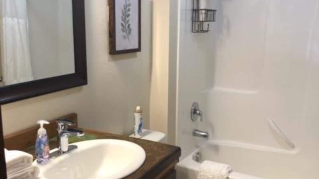 Photo of Bathroom in River Road
