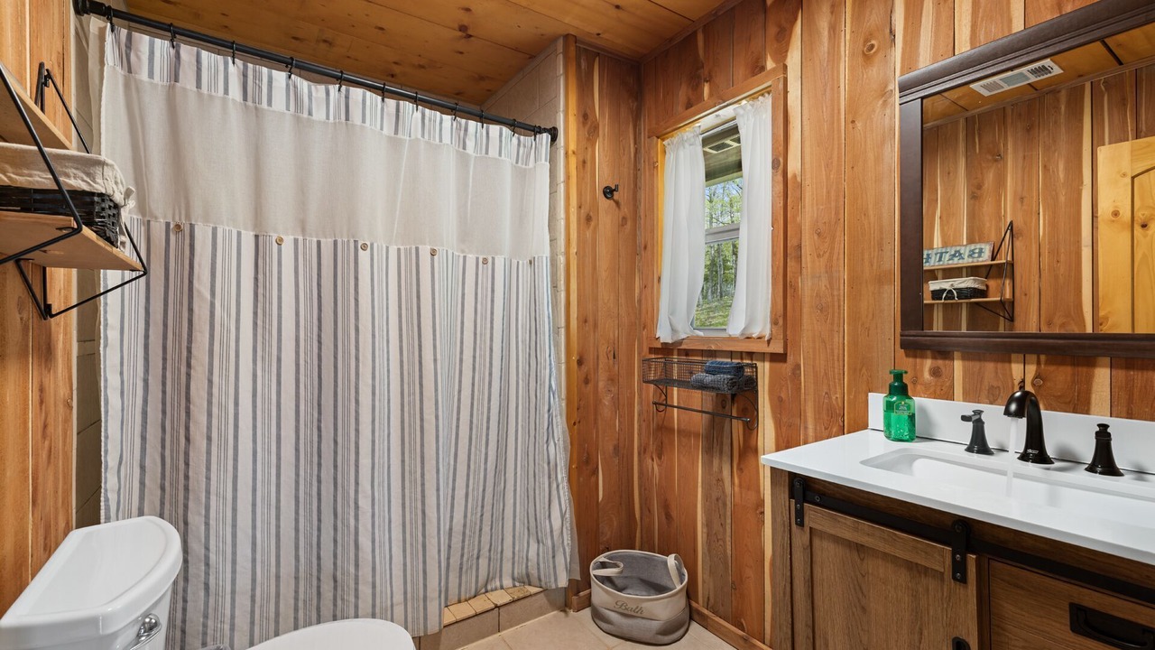 Photo of Bathroom in Pickens