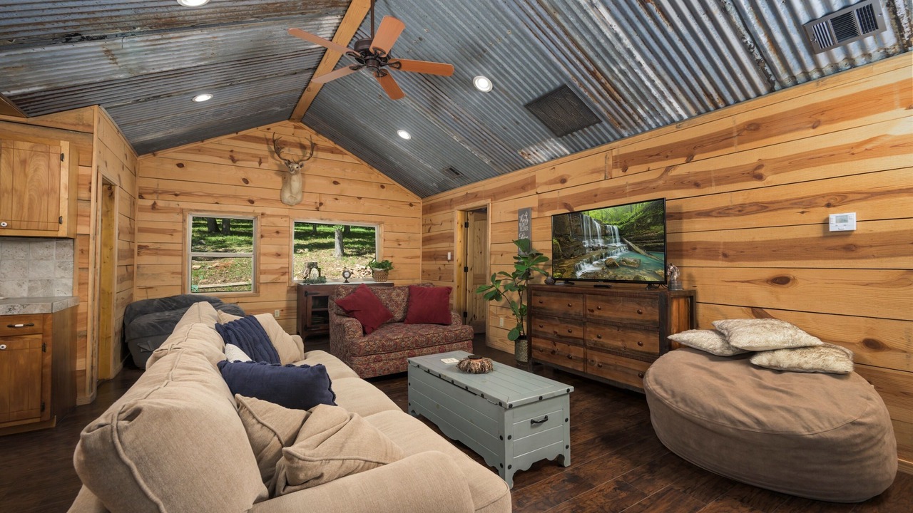 Photo of Livingroom in Pickens