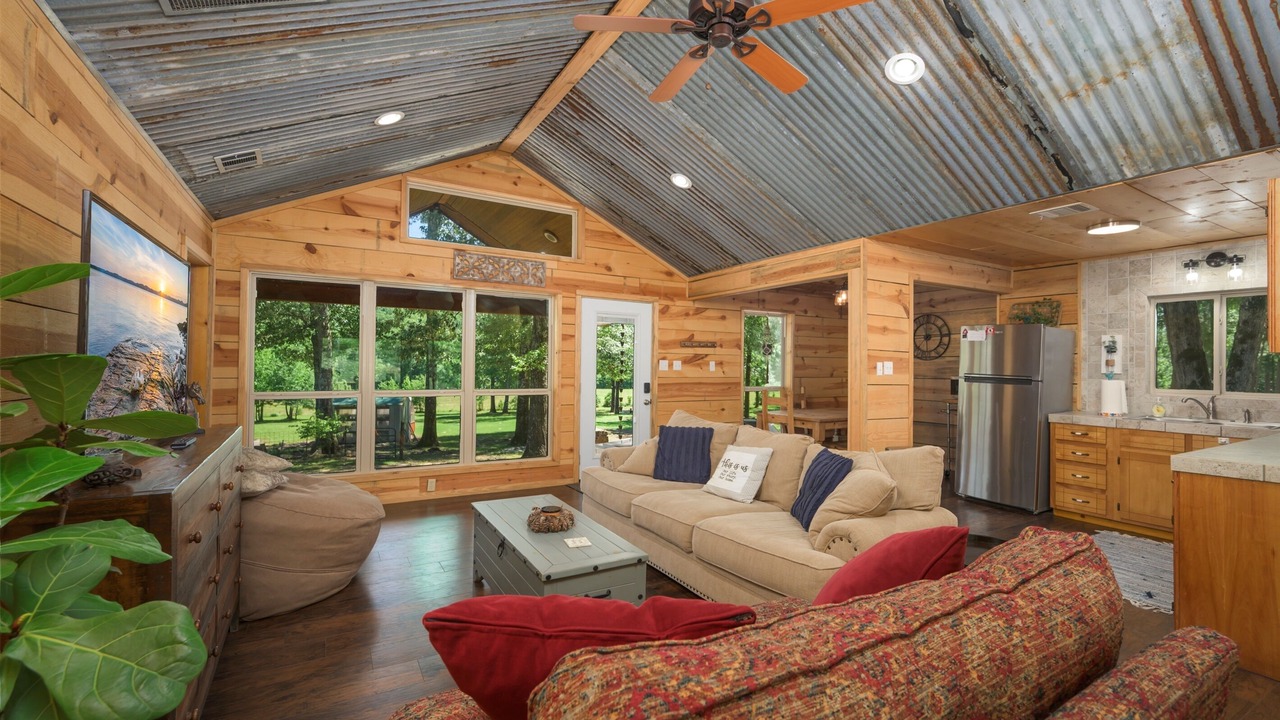 Photo of Livingroom in Pickens