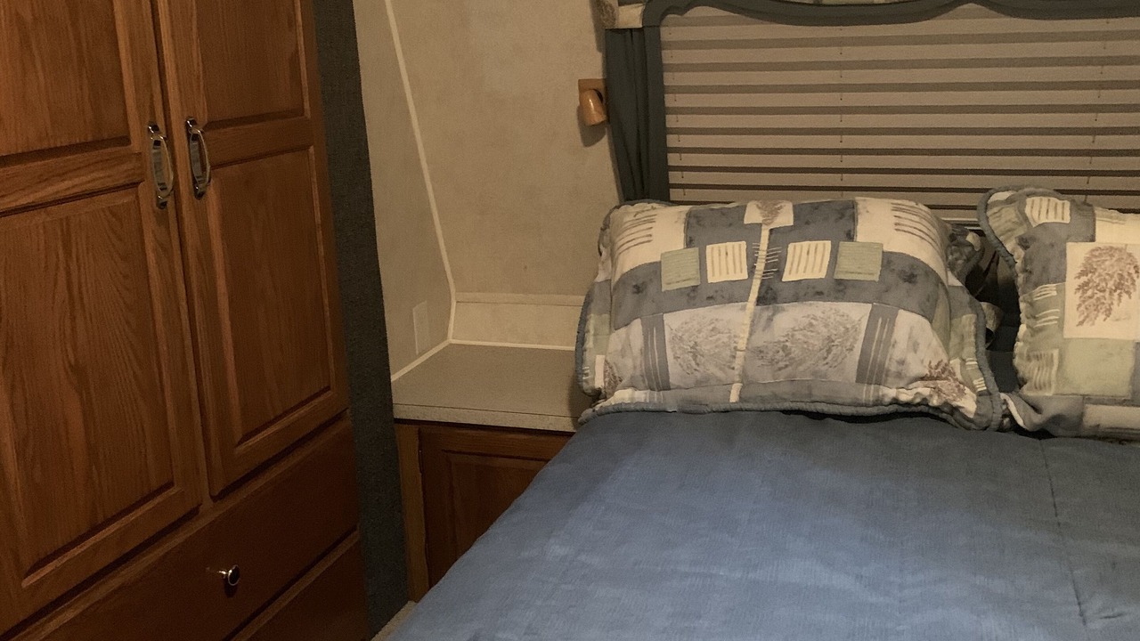 Photo of Bedroom in Lakeside