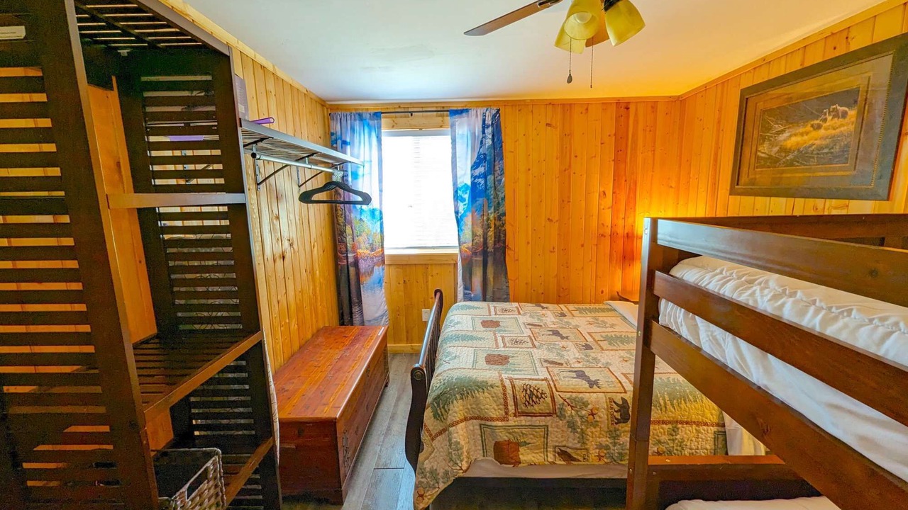 Photo of Bedroom in Gardiner