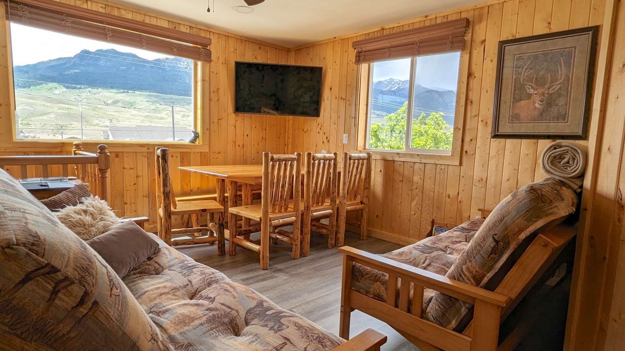 Photo of Livingroom in Gardiner