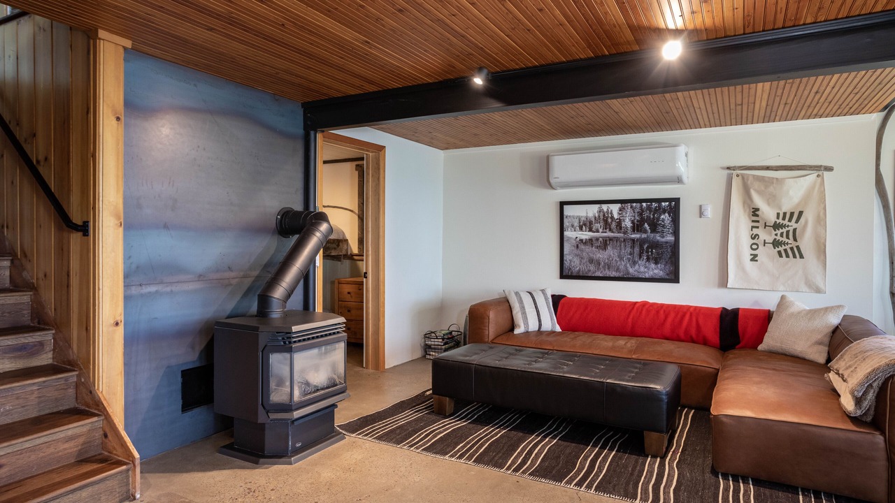 Photo of Livingroom in Woods Bay