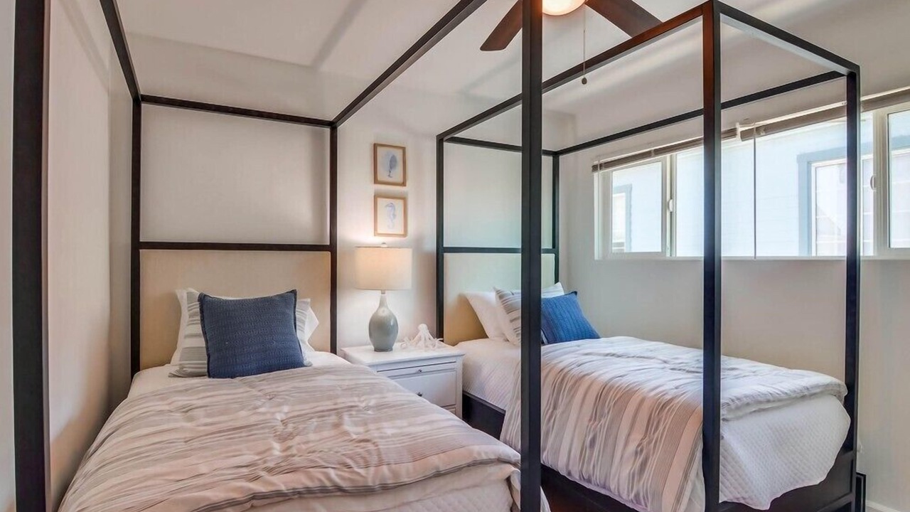 Photo of Bedroom in South Mission Beach