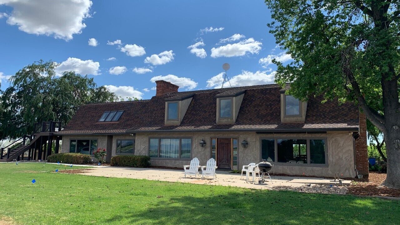 Photo of Outdoor in Raisin