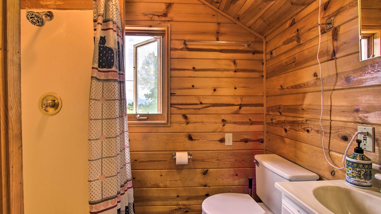 Photo of Bathroom in Grantsdale