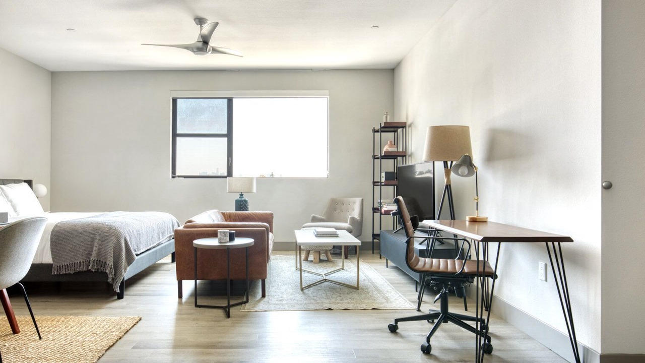 Photo of Bedroom in Mid-Wilshire