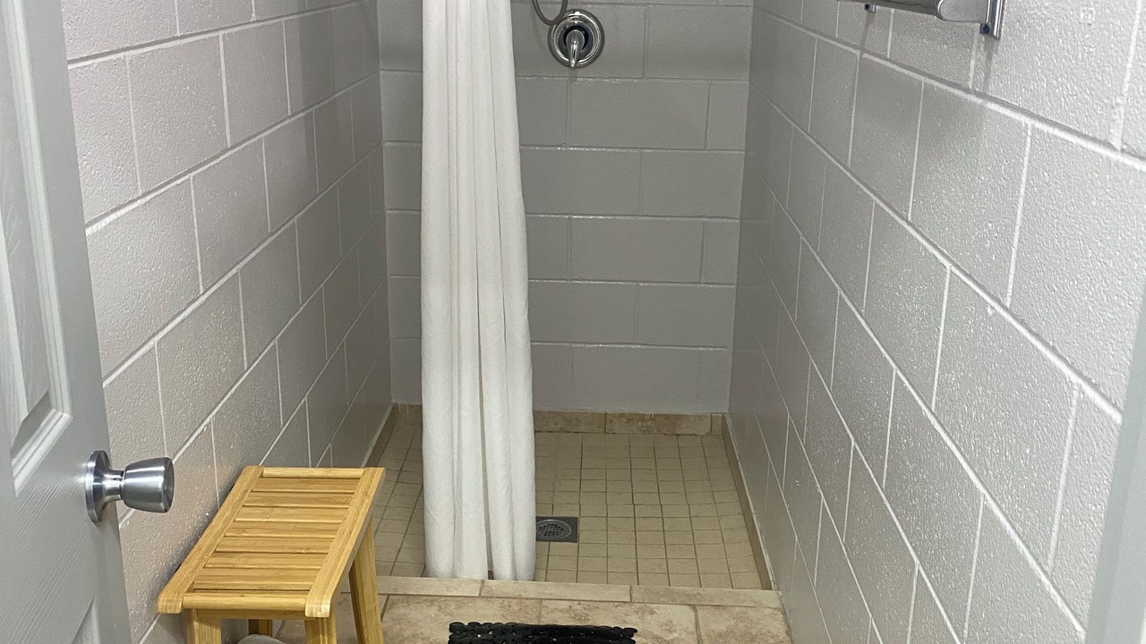 Photo of Bathroom in Rawlins