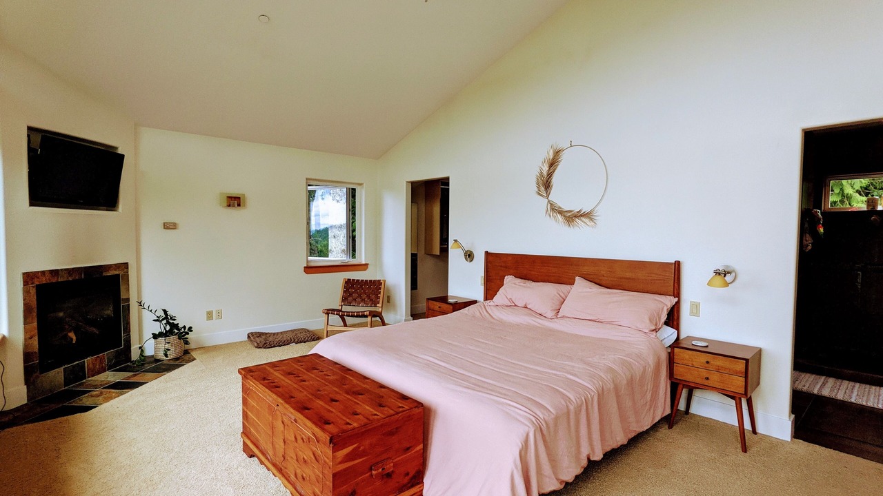 Photo of Bedroom in Hamma Hamma