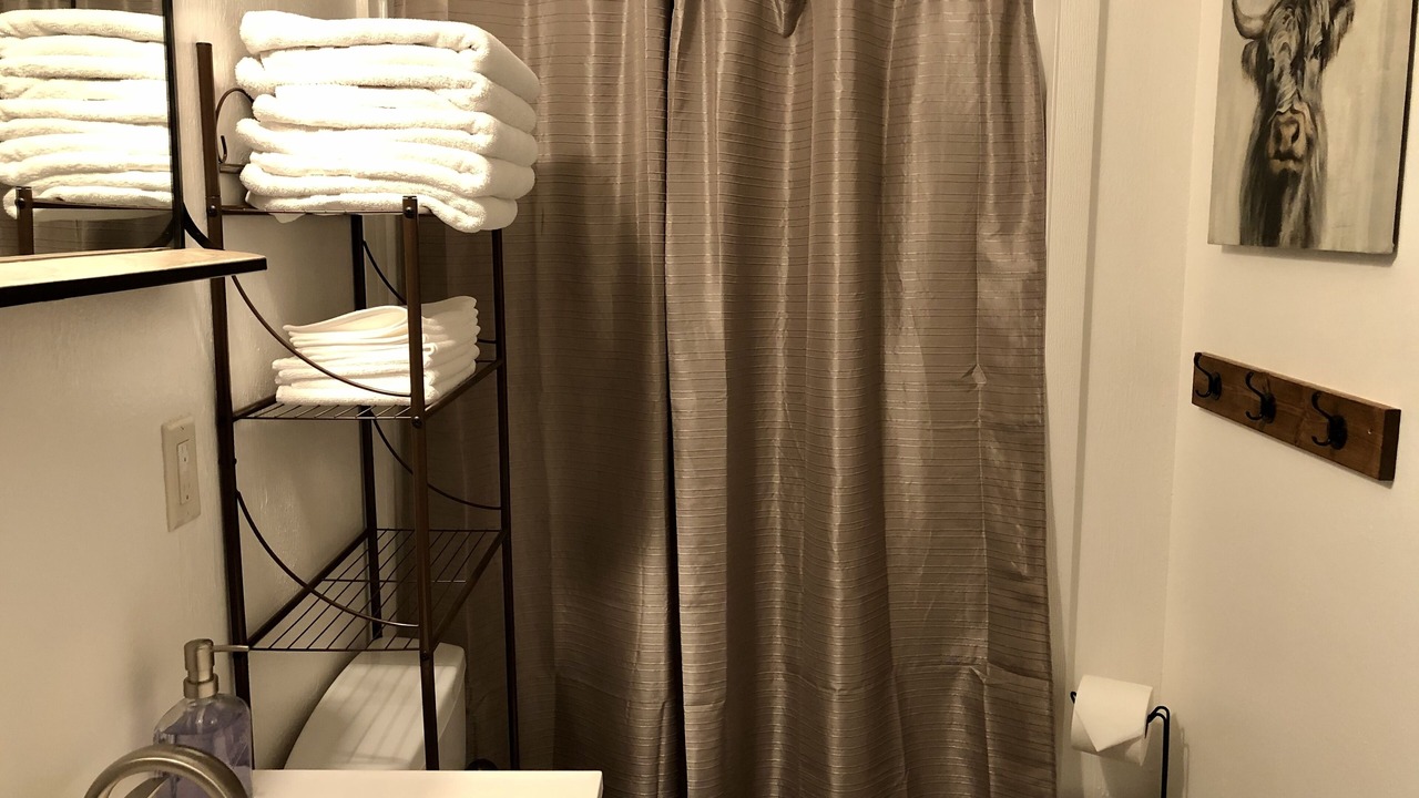 Photo of Bathroom in Gardiner