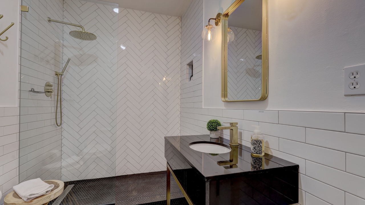 Photo of Bathroom in Norman