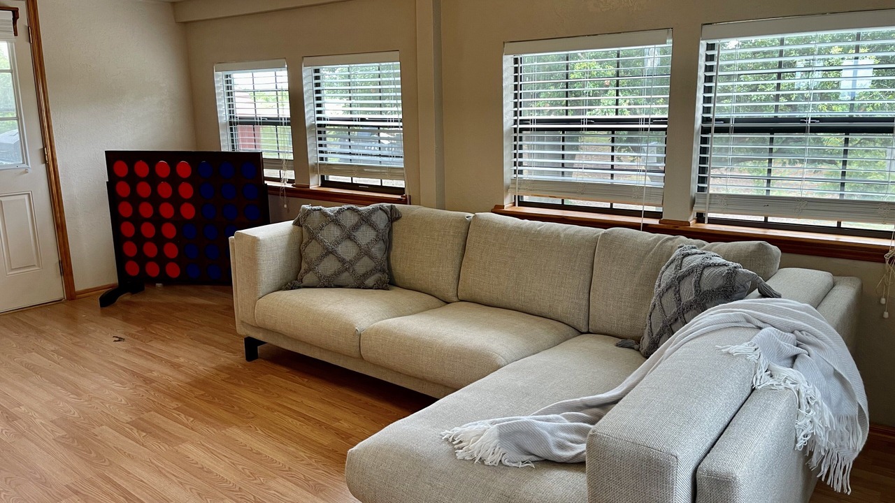 Photo of Livingroom in Davis