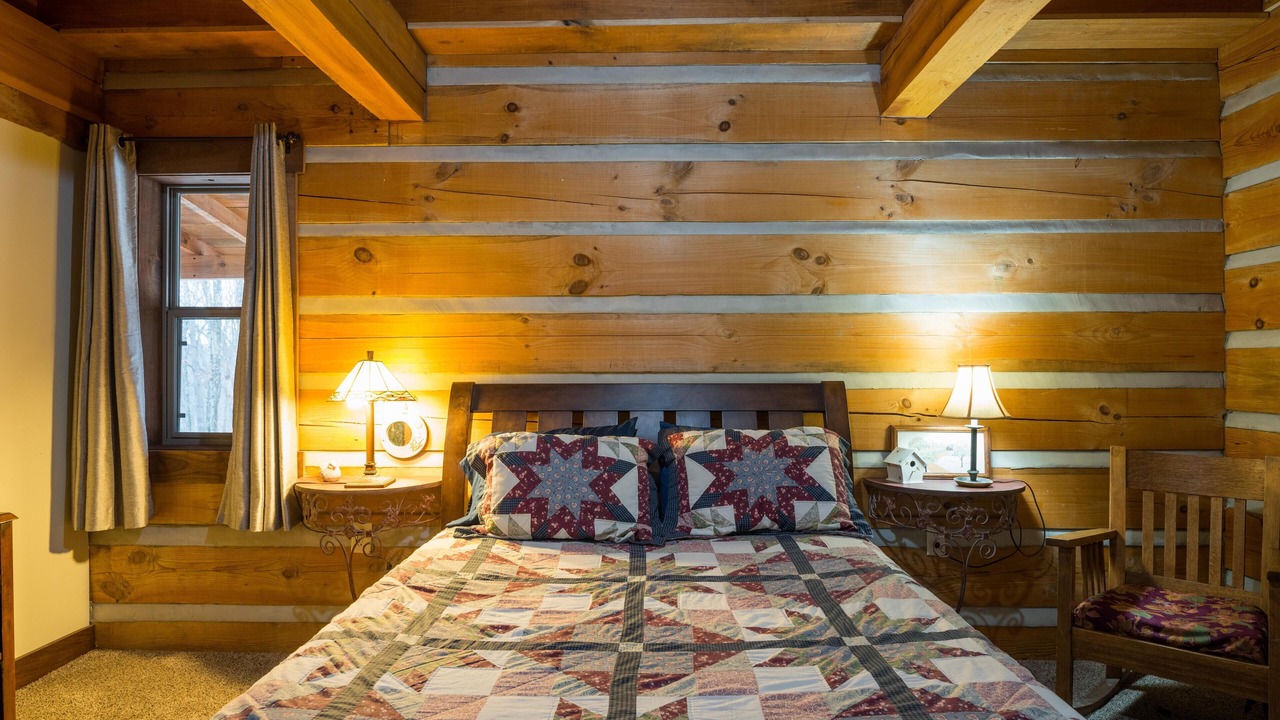 Photo of Bedroom in Gnaw Bone