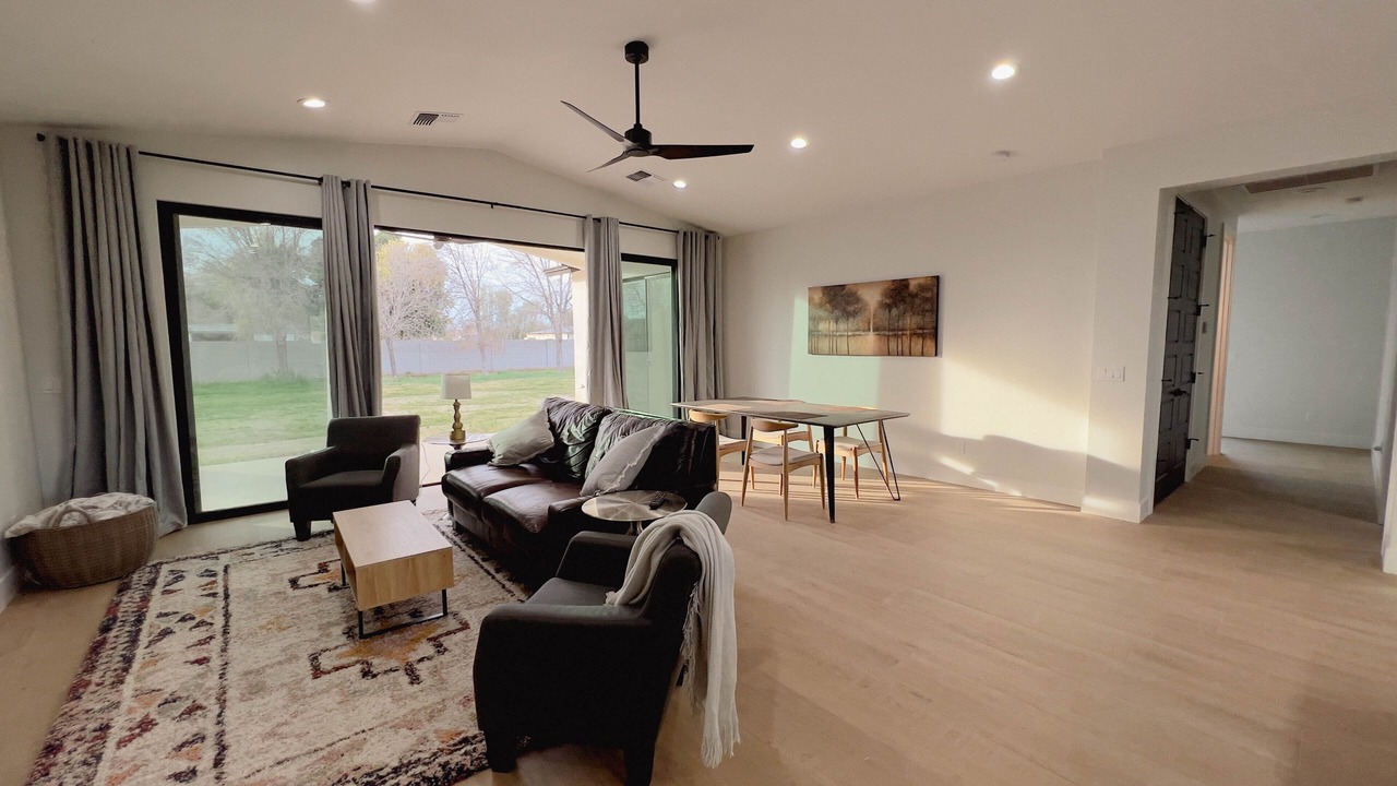 Photo of Livingroom in Gilbert