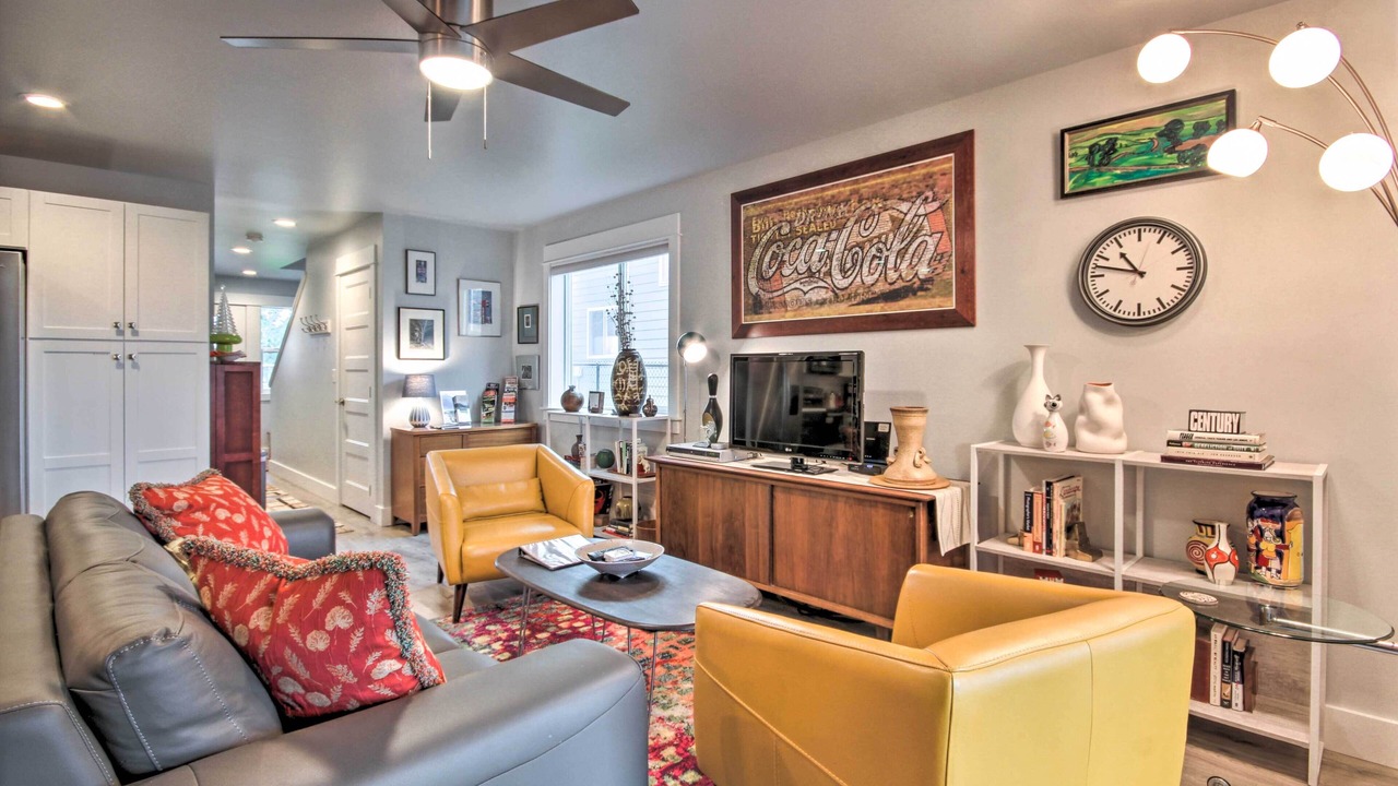 Photo of Livingroom in Livingston