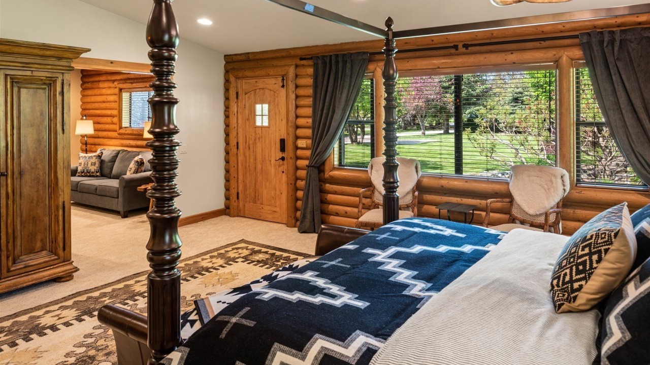 Photo of Bedroom in Ponder Point