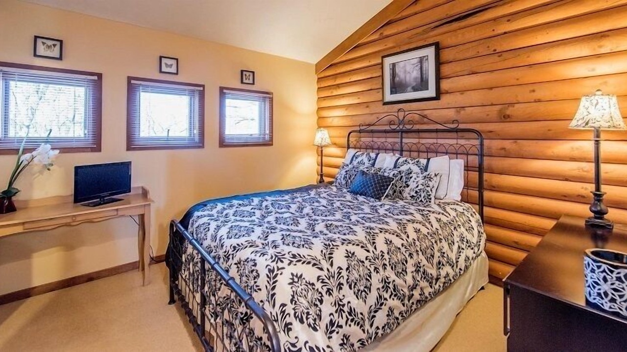 Photo of Bedroom in Fredericktown