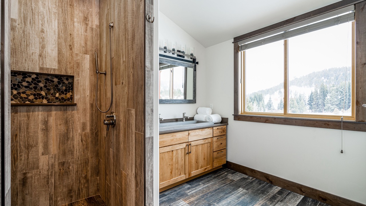 Photo of Bathroom in Porcupine Park