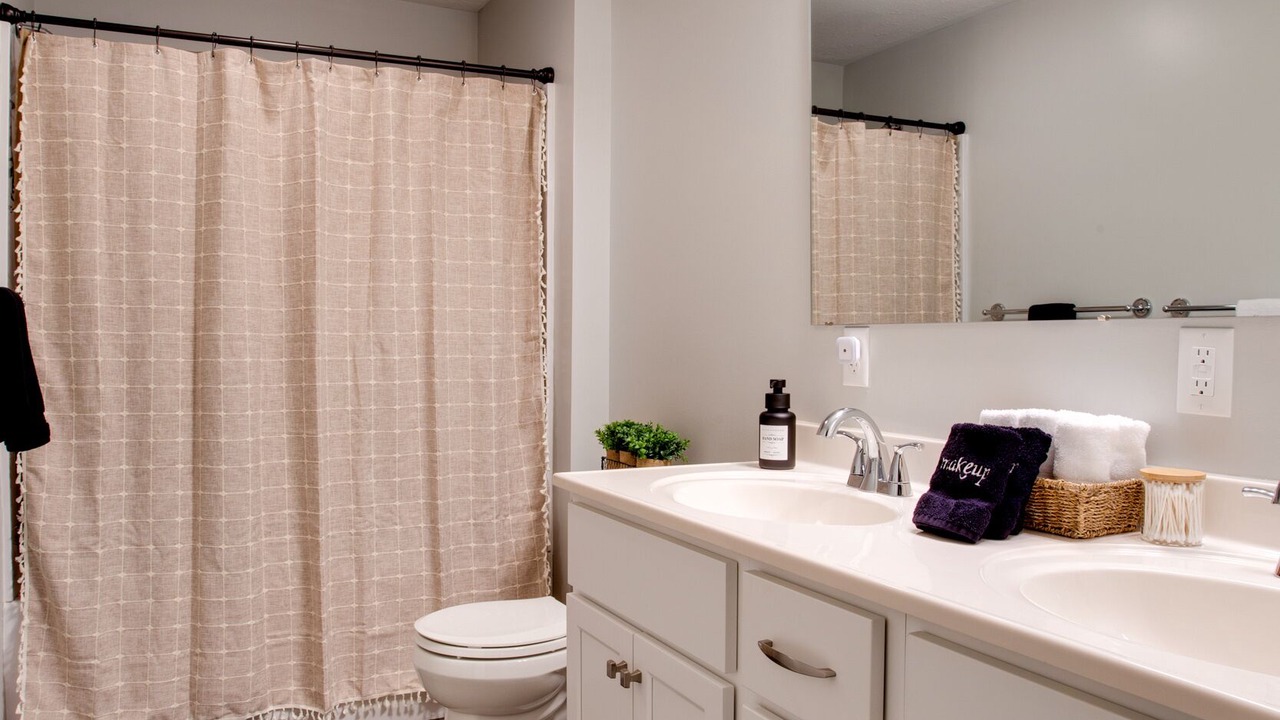 Photo of Bathroom in Butler