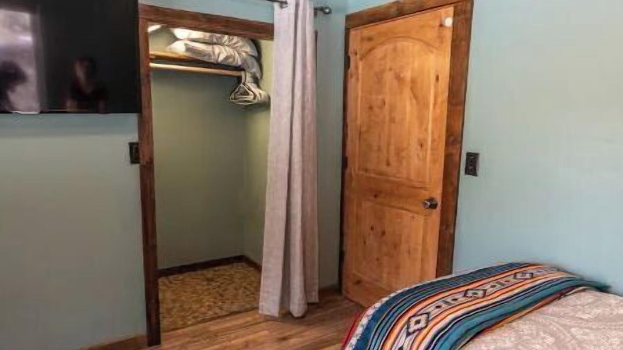 Photo of Bedroom in Cobalt